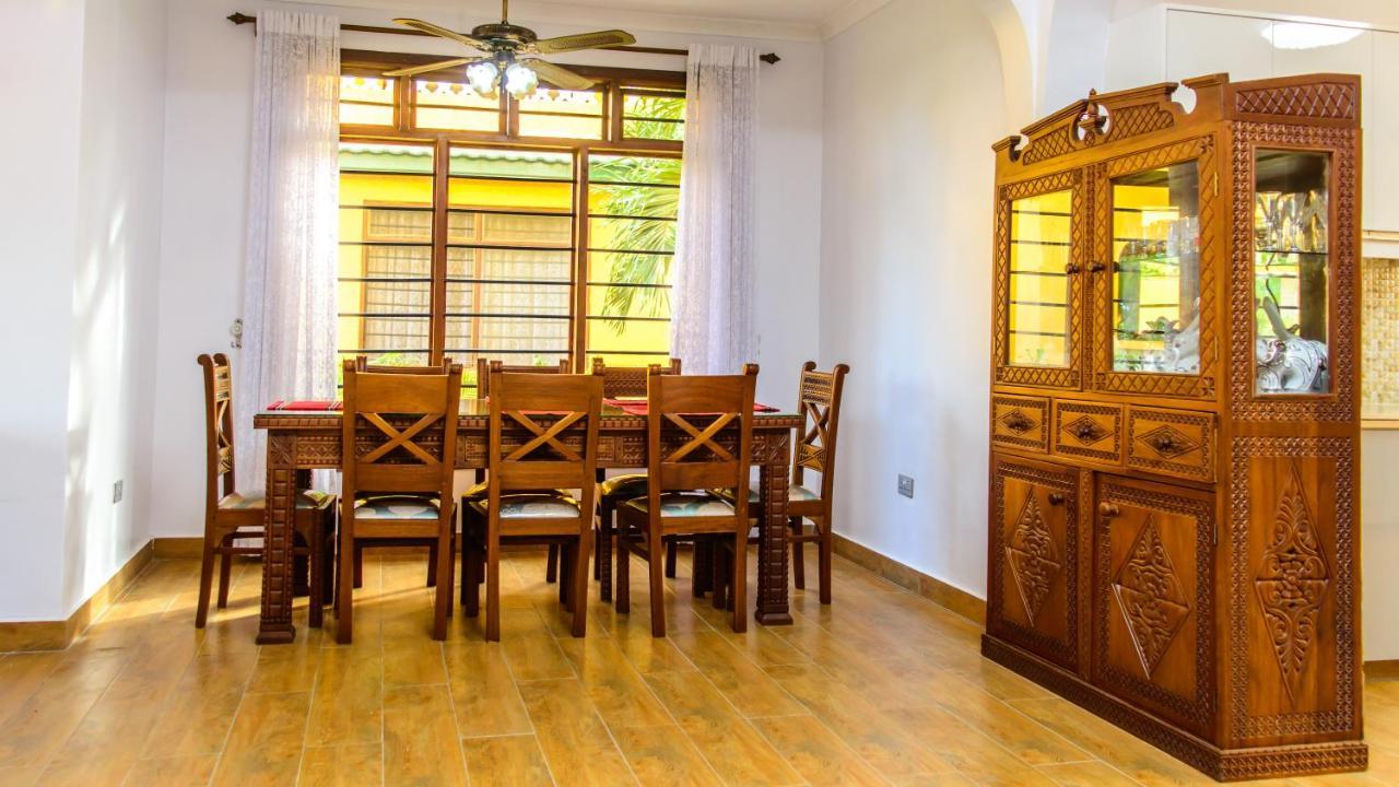 Golden Duranta Villas Ukunda Ngoại thất bức ảnh